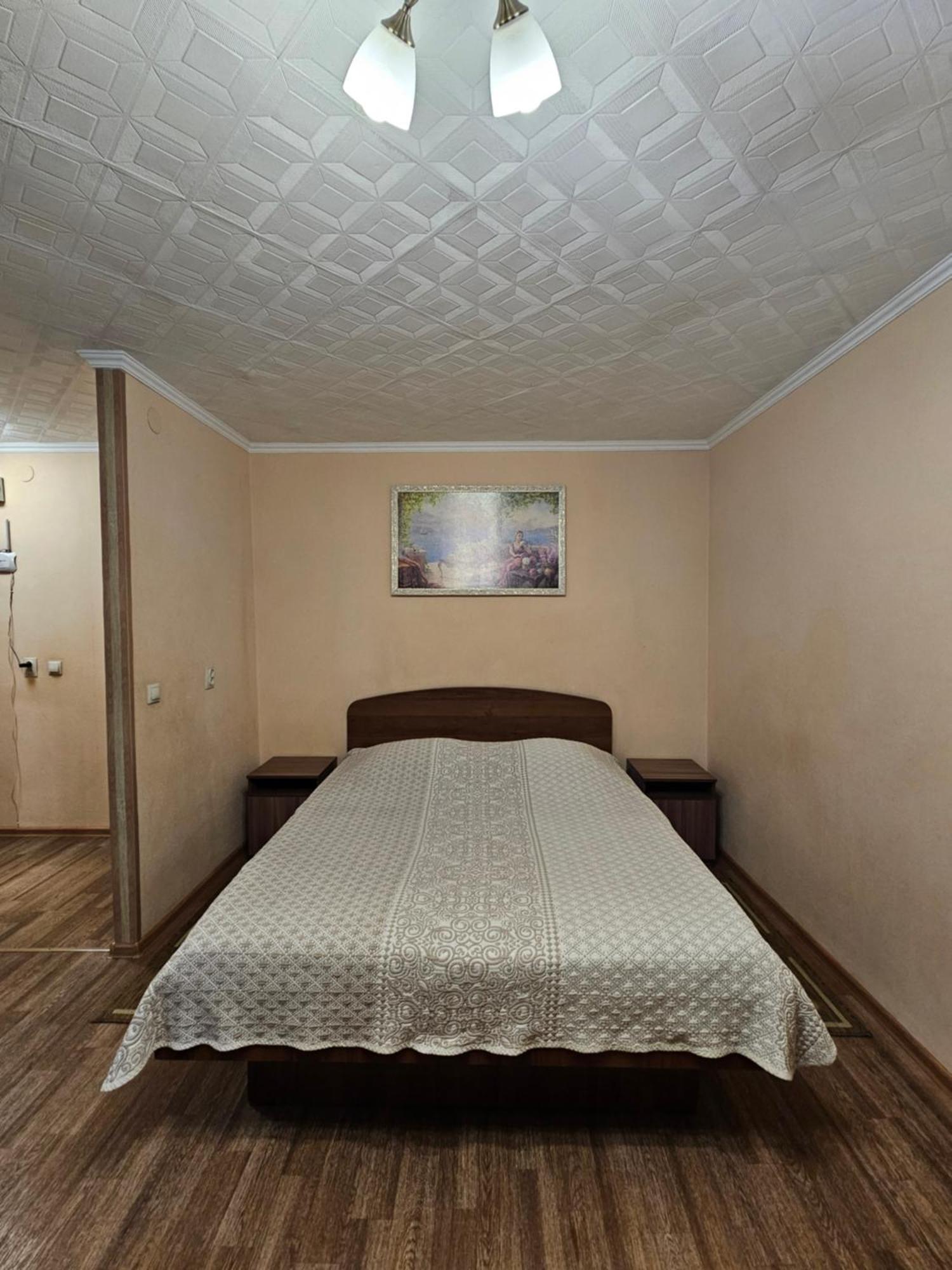 Lux Apartment On Potanina 19 Оскемен Екстер'єр фото
